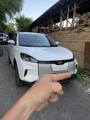 телефон для авто: Tesla : 2021 г., Электромобиль, Кроссовер — 1