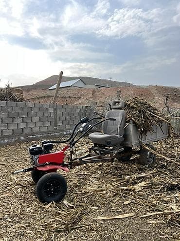 Мотоблок с прицепом-самосвалом и посадочным местом - Бензиновый