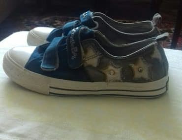 купить детское нарядное платье б у: Продаю кеды б/у размер 37 детский, длина стельки 22 см. Чистые — 2