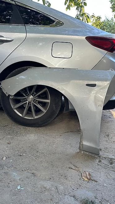малибо 1: Левое переднее крыло Hyundai Sonata — 6 000 сом Продаю левое переднее — 3