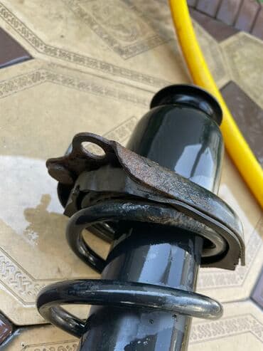 оригинальные расходные материалы 40 фотобумага: Задний амортизатор Toyota 2004 г., Б/у, Оригинал — 4