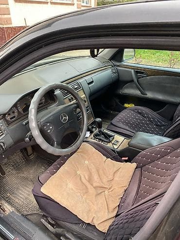 обмен ниже классом: Mercedes-Benz E-Class: 2000 г., 3.2 л, Механика, Бензин, Седан — 2