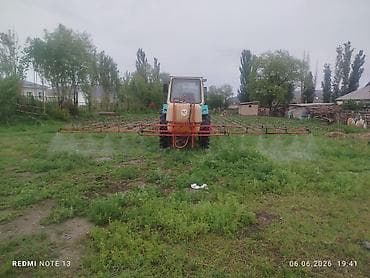 кормовой бункер: Опрыскиватель штанговый навесной для трактора, и ЮМЗ трактор отличный — 1