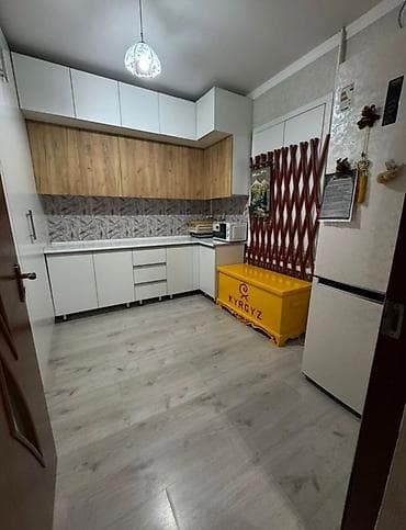 киевская молодая гвардия: Продаётся уютный дом ! Дом расположен в спокойном районе, идеально — 8