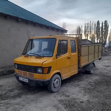 форд транзит 2 0: Легкий грузовик, Mercedes-Benz, Дубль — 3