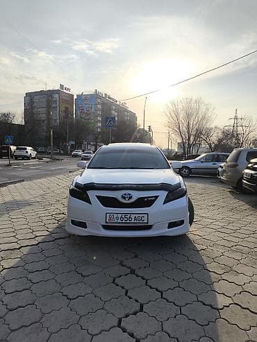 тюнинг салона: Автомобиль – седан, салон серо‑бежевый, тканевая обивка. Особенности — 5