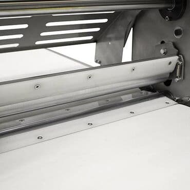 оборудование пекарни: Машина тестораскаточная для слоеного теста напольная RoalBakery Q-520F — 4