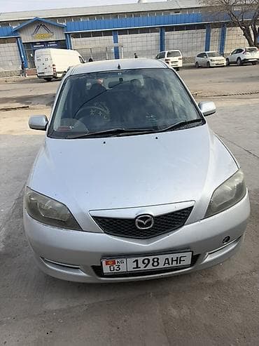 Mazda Demio: 2003 г., 1.3 л, Автомат, Бензин, Хэтчбэк