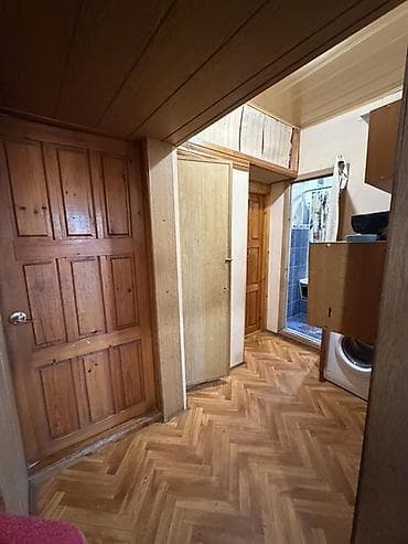 Гаражи: 4 комнаты, 98 м², 106 серия, 6 этаж, Старый ремонт — 4