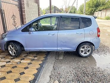 Продажа авто: Honda Fit: 2003 г., 1.5 л, Вариатор — 7