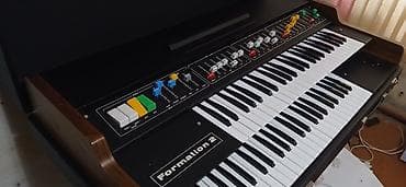 midi клавиатура бишкек: Продаю винтажный электроорган Vermona Formation 2 . Производство — 3