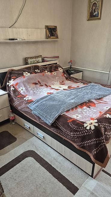 third edition solution: Спальный гарнитур в современном светло-дубовом декоре с темными — 1