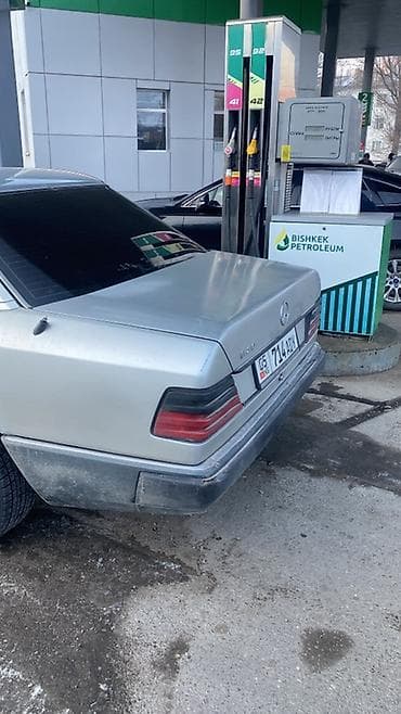 Продажа авто: Mercedes-Benz W124: 1990 г., 2 л, Механика, Бензин, Седан — 2