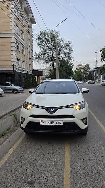 rav4 2021: Toyota RAV4: 2017 г., Гибрид, Кроссовер — 1
