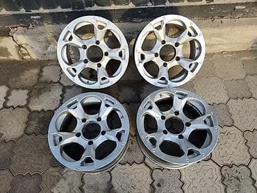 Колпаки: Литые Диски R 16 Комплект, отверстий - 5, Б/у — 1