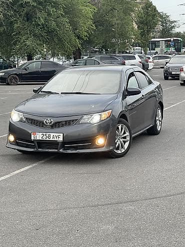 corolla 2004: Toyota Camry: 2014 г., 2.5 л, Автомат, Бензин, Седан — 2
