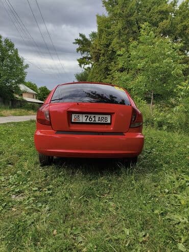 ижара машине: Продается красный хэтчбек Kia Rio2003 рестайлинг год 1.5 механика — 12
