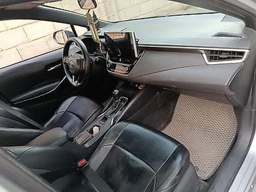 Продажа авто: Toyota Corolla: 2019 г., 1.8 л, Автомат, Гибрид, Седан — 4