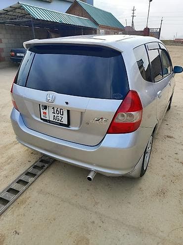 Honda Fit: 2002 г., 1.3 л, Автомат, Бензин, Хетчбек — 2