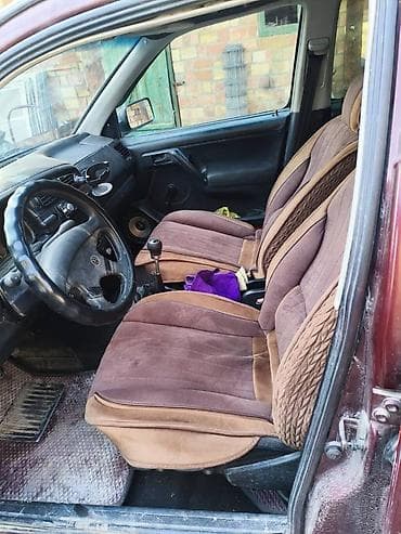 Продажа авто: Volkswagen Vento: 1992 г., 1.8 л, Механика, Бензин, Седан — 6