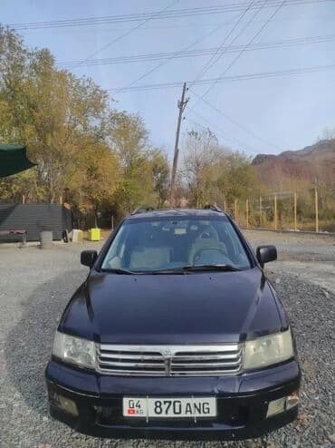 Mitsubishi Space Wagon: 1998 г., 2.4 л, Автомат, Бензиновая, Минивэн