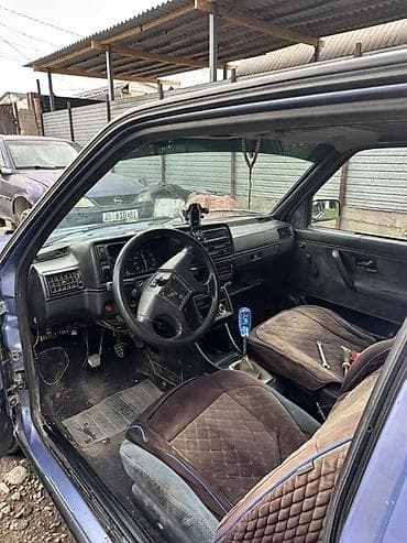 гольф 2 токмок: Volkswagen Golf: 1992 г., 1.8 л, Механика, Бензин, Хэтчбэк — 7