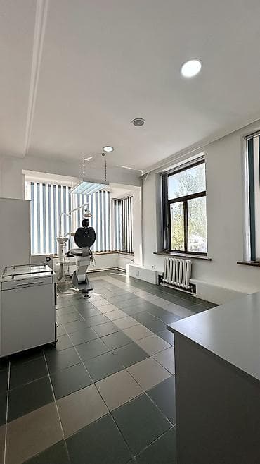 офис бишкек: Аренда офисов, 175 м², В административном здании, С видом на горы, 1 линия, С отдельной кухней — 5