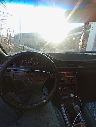 smart key: Mercedes-Benz E-Class: 1992 г., 2 л, Механика, Бензин, Седан — 4