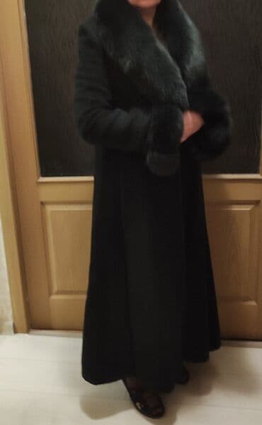 Одежда для пляжа: В этом пальто Вы будете выглядеть по королевский! Продается шикарное — 1