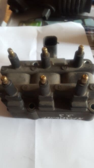 chr: Chrysler мотор 3.3 катушка зажигания — 1