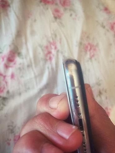 redmi k60: Смартфон с дизайном под iPhone (корпус белого цвета, блок из трех — 5