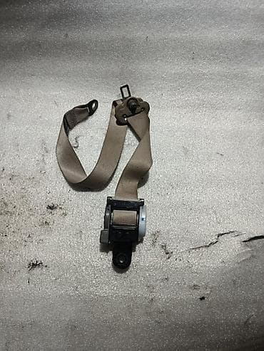 ремни с литой пряжкой: Автомобильный передний ремень безопасности в сборе (инерционный — 2