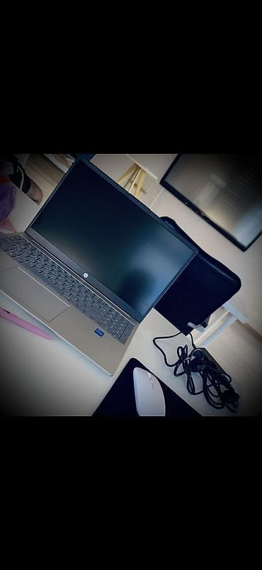 Новый Покупали для учебы, но так и не пользовались — состояние