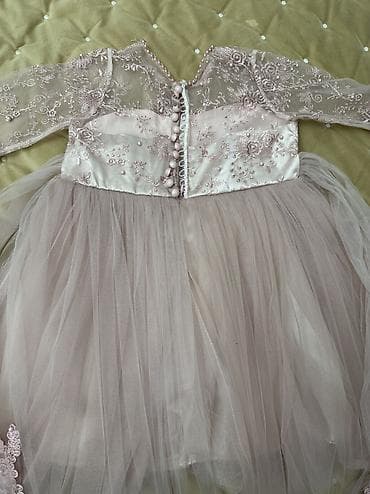 вещи на девочку 3 4 года: Детское платье, Б/у — 6