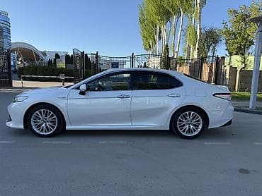 lexus rc: Toyota Camry: 2019 г., 2.5 л, Вариатор, Гибрид, Седан — 7