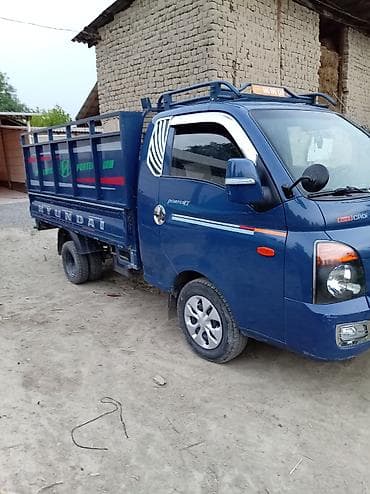 Транспорт: Жеңил жүк ташуучу унаа, Hyundai — 1