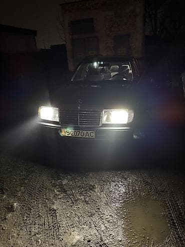 сокулук там: Mercedes-Benz W124: 1988 г., 2.3 л, Кол менен иштөөчү, Бензин, Универсал — 7