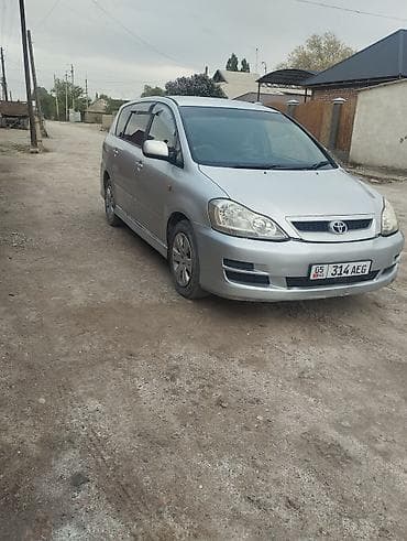 Транспорт: Toyota Ipsum: 2001 г., 2.4 л, Автомат, Бензин, Универсал — 7