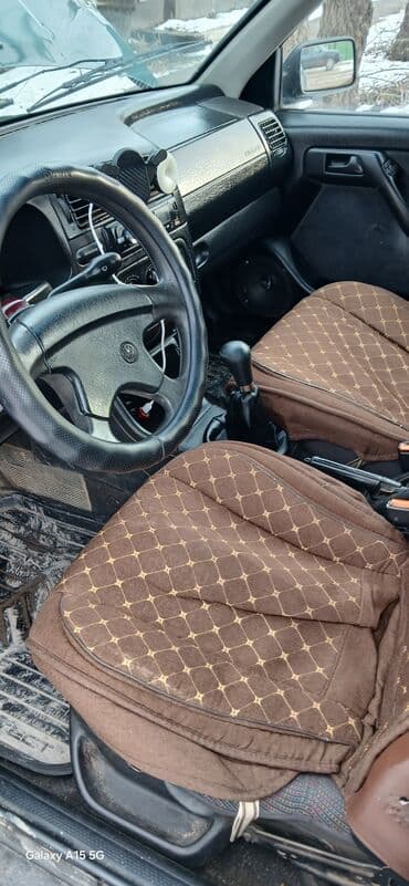 nisan note: Volkswagen Vento: 1995 г., 1.8 л, Механика, Бензин, Седан — 7