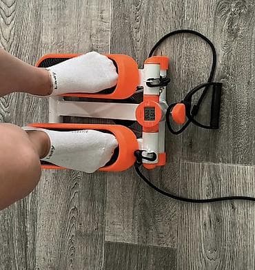 Степперы: Мини-степпер с эспандерами и счетчиком Компактный тренажер для — 3