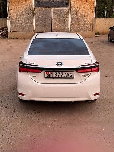Продажа авто: Toyota Corolla: 2019 г., 1.8 л, Автомат, Гибрид, Седан — 2