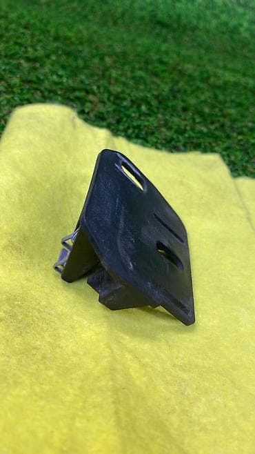 e90: Крепление фары Bmw 3-Series E90 переднее левое Марка: BMW Модель — 5