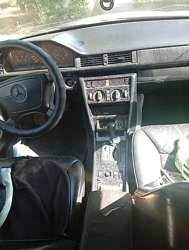 не нужное: Mercedes-Benz W124: 1995 г., 3.2 л, Автомат, Бензин, Седан — 3