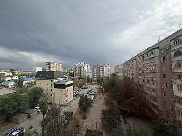 квартира 3 комнатная: Просторная 3‑комнатная квартира с балконом-лоджией. - Планировка — 2