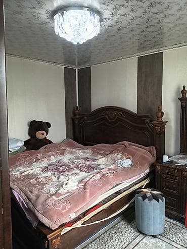 Үйлөр: Дом с двором и навесом - Отдельно стоящий дом с высоким навесом над — 10