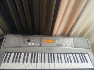 я ищу гитару: Синтезатор (PSR•R300) Объем памяти	(Approx. 10,000 notes (when only — 1