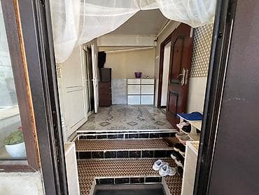 закрытый городок: 🏡✨ ПРОДАЁТСЯ ПРОСТОРНЫЙ ДОМ ✨🏡 📍 Район: ГЭС-3 🏠 Комнат: 4 📐 Площадь — 6