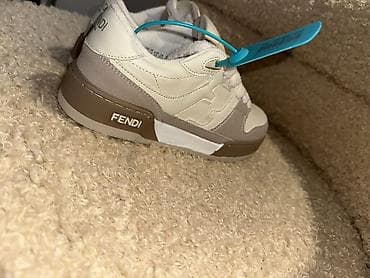 off white: Продаю кроссовки Fendi. Абсолютно новые, 37 размер,маломерит на 36 — 3