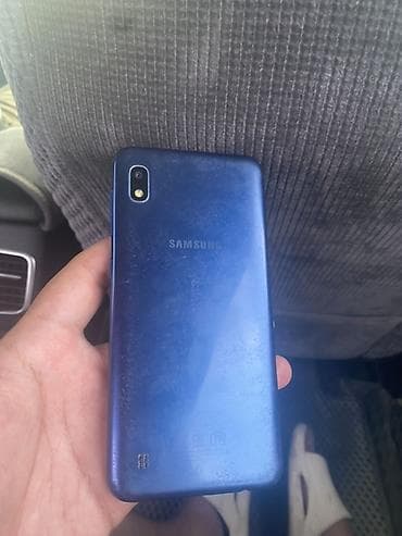 Смартфон Samsung (серия Galaxy A) в синем цвете. Основные — 1