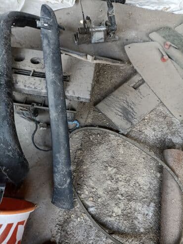 Кузовные детали: Гигант цена на все прошу 20 ться торг есть отлично состояние — 4